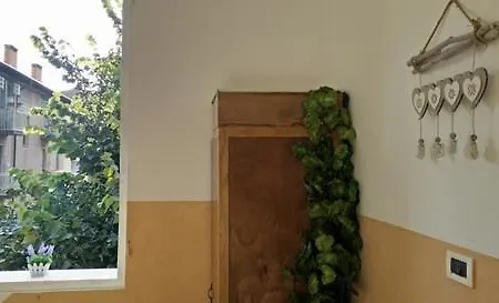 Alojamento de Acomodação e Pequeno-almoço Stazione 2 3*
