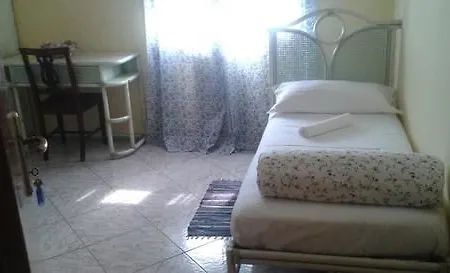 Bed and Breakfast Stazione 2 3*